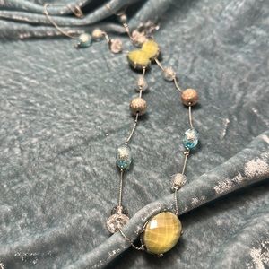 Multicolor string necklace